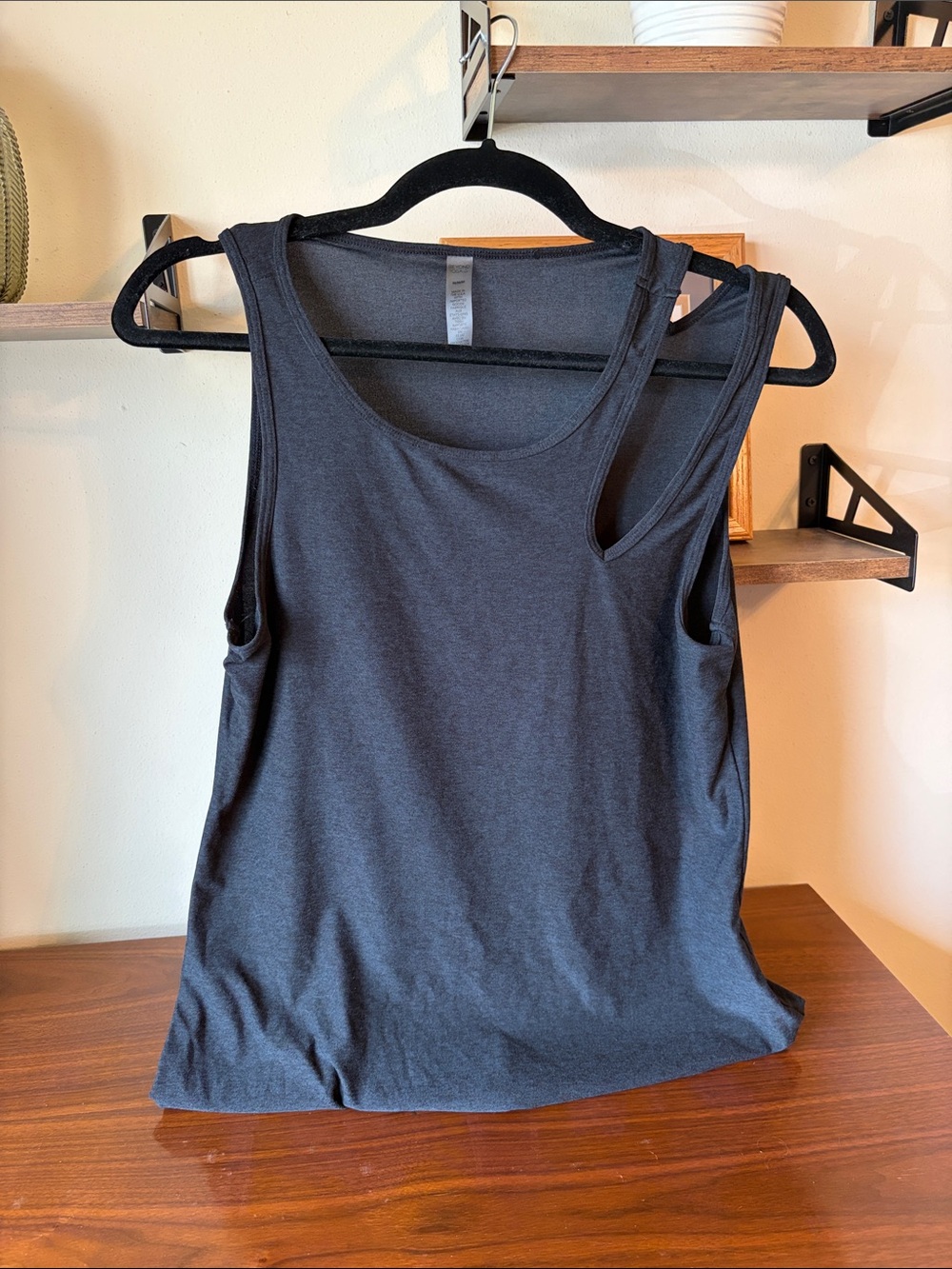 Beyond Yoga Black Scoop Neck Tank - Lightweight Everyday Layering - Picture 1 of 4
